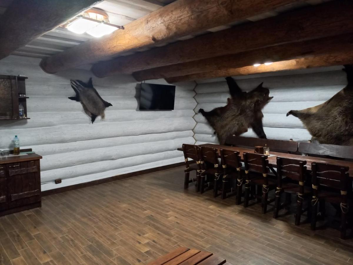 Латориця Hotel Suskovo Buitenkant foto