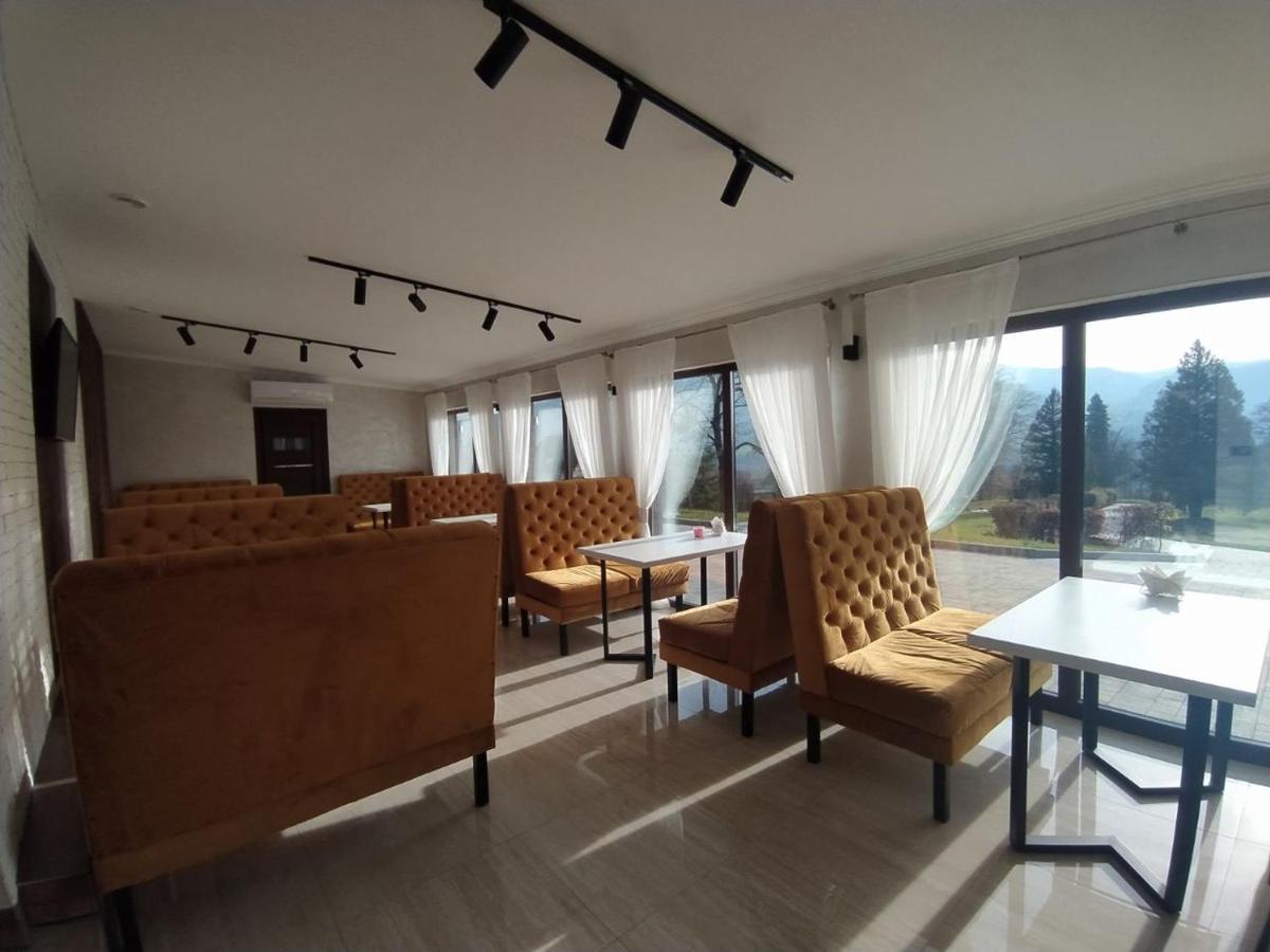 Латориця Hotel Suskovo Buitenkant foto